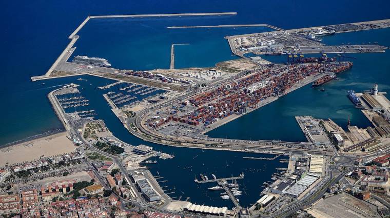 Imagen aérea del Puerto de Valencia.