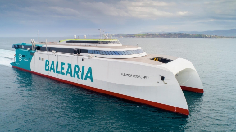 En la imagen, el “Eleanor Roosvelt”, buque de la naviera española Balearia, que está abanderado en un pabellón extranjero (Chipre).