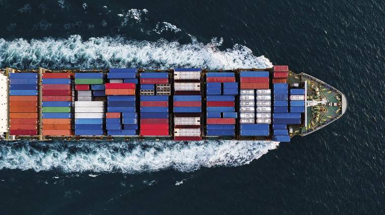 La tendencia a la caída del transporte marítimo de contenedores se ha confirmado en el primer trimestre del año.