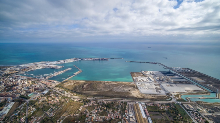 Imagen aérea del puerto de Castellón.