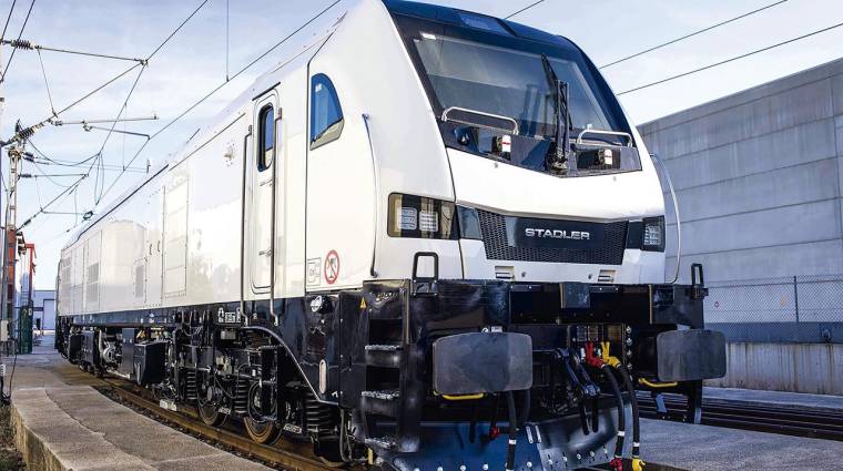 La Euro9000 es una locomotora interoperable especialmente diseñada para su uso en rutas internacionales.