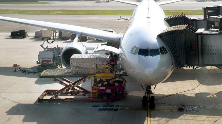 La carga aérea se ha incrementado el 7% en los aeropuertos españoles entre enero y noviembre.