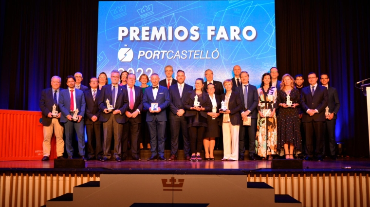 Galardonados en los Premios Faro 2022, autoridades y el Medalla de Honor, Francisco Toledo. Fotos Loli Dolz.