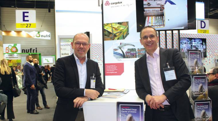 A la izquierda, Christian Theis, global product manager; y Olav Glorvigen, director global product management, de Cargolux. Foto B.C.