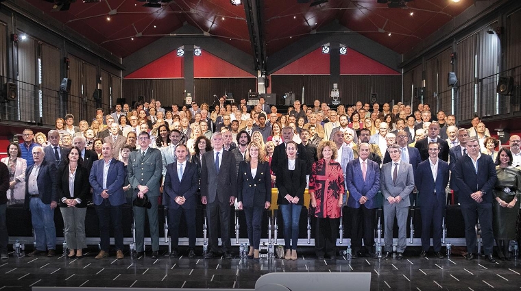 Los asistentes al acto celebrado esta mañana en las Cocheras del Puerto de Huelva.