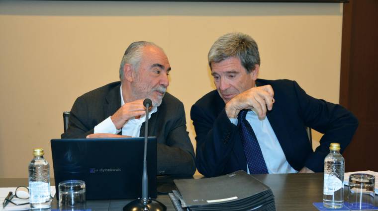 Francesc Sánchez, director general de la APV; y Aurelio Martínez, presidente de Valenciaport. Foto: Raúl Tárrega.