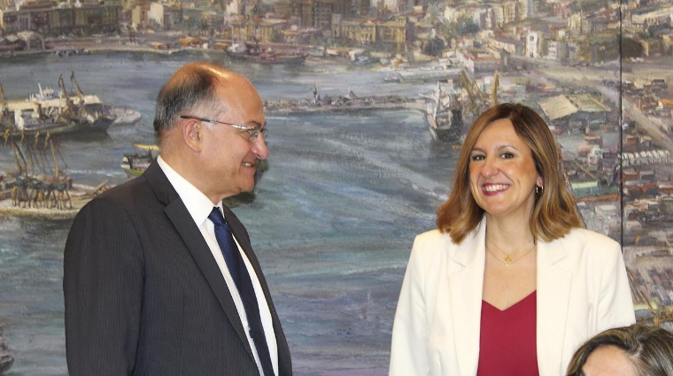 El presidente de la Autoridad Portuaria de Valencia, Joan Calabuig, junto a la alcaldesa de Valencia, María José Catalá. Foto: J.C.P.