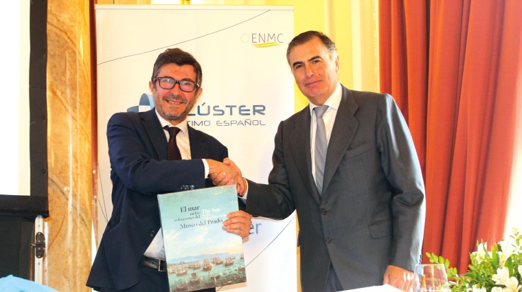 Álvaro Rodríguez Dapena, presidente de Puertos del Estado, junto a Alejandro Aznar, presidente del Clúster Marítimo Español, al término del desayuno informativo que tuvo lugar ayer en Madrid. Foto B.C.