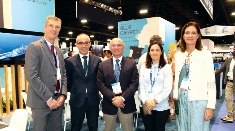 Jesús Peña, jefe de Planificación y Sistema; José Moyano, director; Carlos Rubio, presidente de la AP de Málaga; Ana Marín, desarrollo de Negocio Fundación Málagaport; y Pilar Fernández-Fígueres, gerente de la Fundación Málagaport.