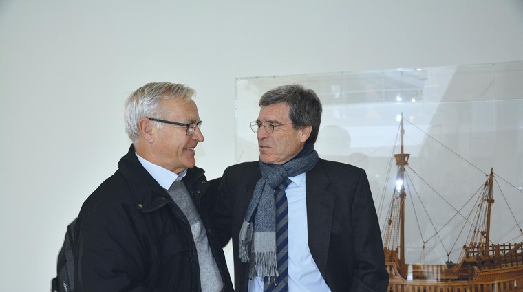 Joan Ribó, alcalde de Valencia; y Aurelio Martínez, presidente de la APV, en enero de 2020 cuando se aprobaron los pliegos de condiciones de la futura terminal de pasajeros. Foto: DP.