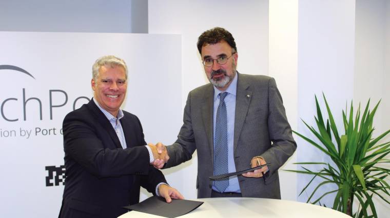 Martin Beaulieu, fundador de Novarium, y Lluís Salvadó, presidente de Port Barcelona, tras firmar el acuerdo. Foto M.V.