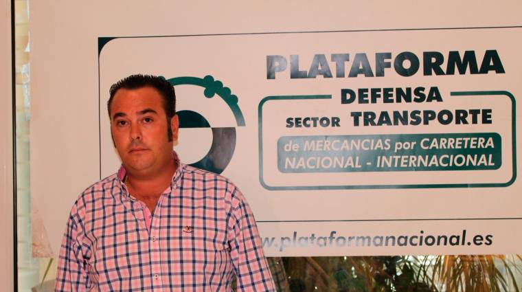El presidente de la Plataforma para la Defensa del Sector del Transporte de Mercancías por Carretera, Manuel Hernández, en una imagen de archivo,