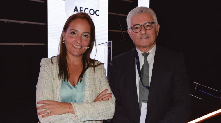 María Tena, directora de Logística y Transporte; y José María Bonmatí, director general, de AECOC. Foto B.C.