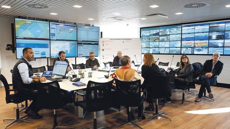 La nueva sala de emergencias alojada a la Sede Institucional que cuenta con las últimas novedades tecnológicas del sector para facilitar la toma de decisiones para la gestión de emergencias.