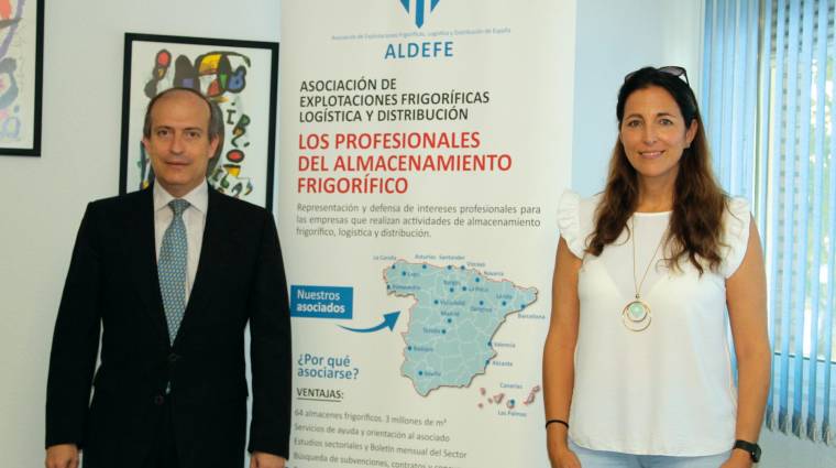 Beatriz Valencia, presidenta de ALDEFE y Marcos Badenes, secretario general, esta mañana durante un encuentro con la prensa. Foto B.C.