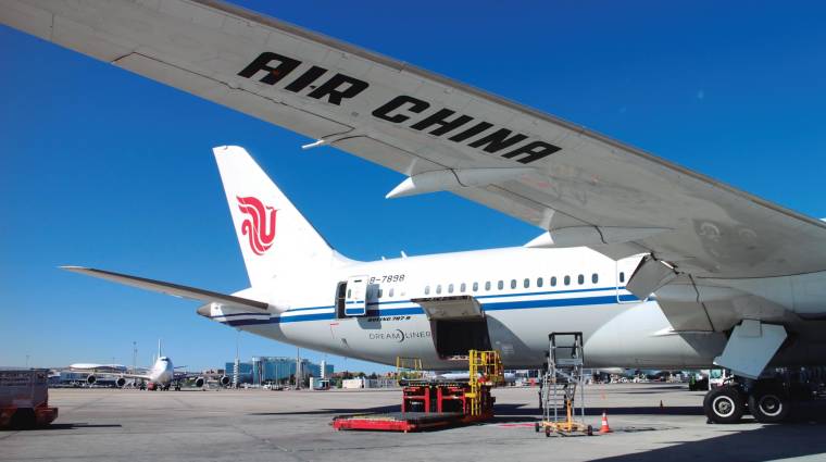 Son un mínimo de ocho los cargueros semanales que Air China está operando desde Madrid-Barajas. Foto M.J.