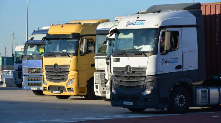 El camión sigue siendo el modo preferido por las empresas exportadoras españolas para llegar a los mercados europeos. Foto: Raúl Tárrega.