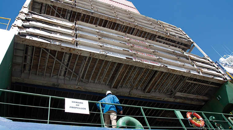 La nueva normativa restringe a casos excepcionales los servicios de inspecci&oacute;n de los buques. Foto: Alba Garc&iacute;a.