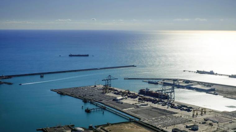 El Port de Tarragona busca consolidar el tráfico de graneles sólidos y líquidos y fomentar el tráfico de carga general.
