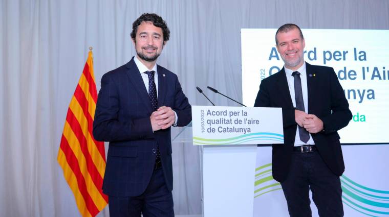 El presidente del Puerto de Barcelona, ​​Damià Calvet (izquierda) y el presidente del Puerto de Tarragona, Josep Maria Cruset.