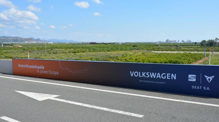El Gobierno de la Generalitat Valenciana da luz verde a las obras de urbanización de Parc Sagunt II, donde se implantará la gigafactoría de Volkswagen. Foto: Raúl Tárrega.