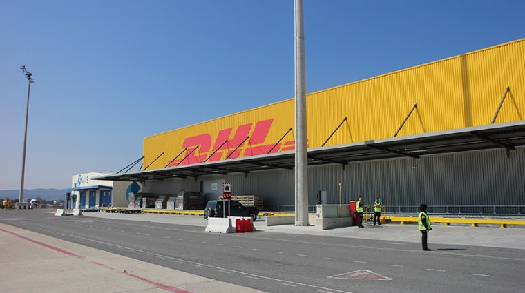 Instalaciones de DHL en el aeropuerto alav&eacute;s de Foronda. Foto J.P.