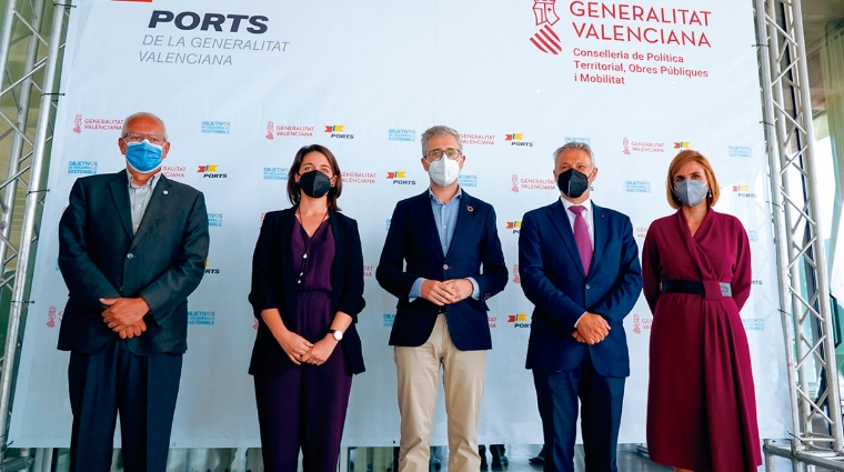 El conseller de Obras P&uacute;blicas, Arcadi Espa&ntilde;a, ha clausurado, en D&eacute;nia, la jornada sobre &quot;Puertos de la Generalitat&quot; donde se ha presentado el nuevo logotipo de Puertos de la Generalitat.