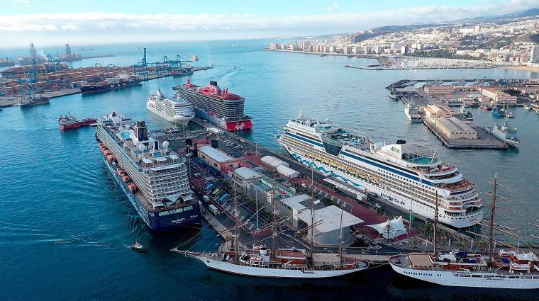 Las Palmas, con casi 730.000 cruceristas, primer puerto de España en 2021-2