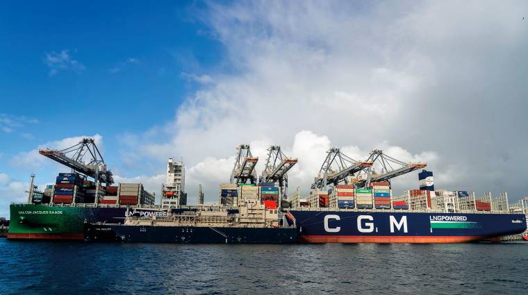 Los puertos tratan de conciliar el incremento de los volúmenes con una mayor sostenibilidad medioambiental de las operaciones, como es el caso de CMA CGM en Róterdam y el Gas Natural Licuado..