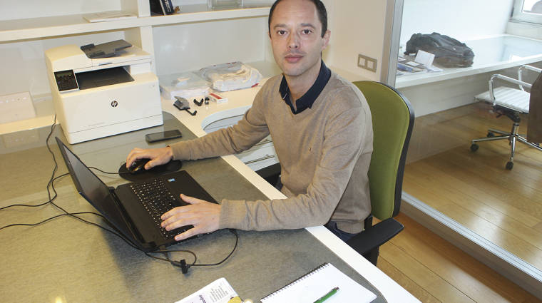 Andr&eacute; Pite&uacute; es el responsable de la nueva oficina de Transitex en Bilbao, operativa desde el pasado 13 de enero. Foto J.P.