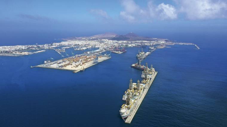 La CNMC pide que se ahonde en unas medidas m&aacute;s eficientes para establecer las ayudas al transporte de mercanc&iacute;as con las Islas Canarias.