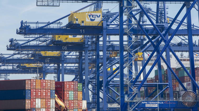 La actividad de los puertos gestionados por la APV hizo posible que se distribuyeran 1.243 millones de euros al a&ntilde;o en salarios.