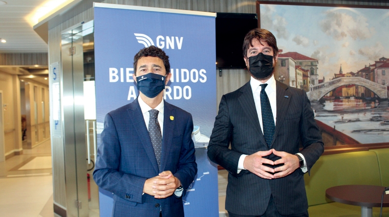 Dami&agrave; Calvet, presidente del Port de Barcelona; y Matteo Catani, consejero delegado de Grandi Navi Veloci. Foto J.C.S.