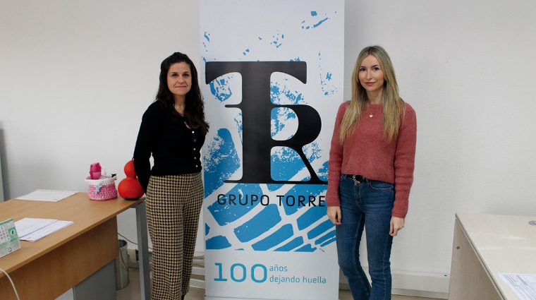 En la imagen M&oacute;nica Lozano, delegada de la Zona Centro; y Yolanda Fern&aacute;ndez, auxiliar de Tr&aacute;fico, de Grupo Torres en Madrid. Foto I.Pe&ntilde;a.