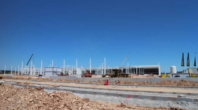 Imagen del estado de las obras a finales de julio de las instalaciones desarrolladas por Montepino Log&iacute;stica en Puerta Centro - Ciudad del Transporte. Foto M.J.