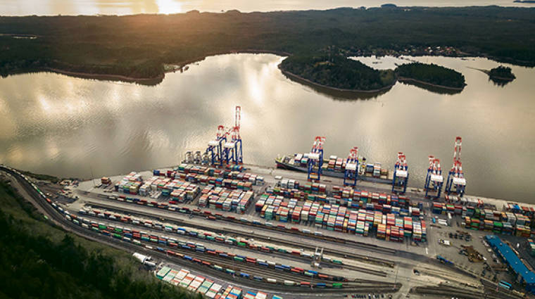 Desde su lanzamiento en diciembre de 2016, la plataforma de inversi&oacute;n conjunta entre DP World y CDPQ ha invertido en 10 terminales portuarias a nivel mundial, entre ellas la del puerto canadiense de Prince Rupert en la imagen.