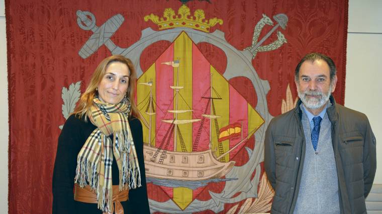 Silvia Soriano y Emilio Guardiola, directora y presidente del Colegio Oficial de Agentes y Representantes Aduaneros de Valencia, respectivamente. Foto: Ra&uacute;l T&aacute;rrega.