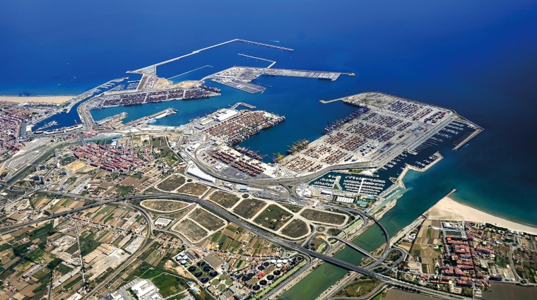 Imagen aérea de la ZAL junto al Puerto de Valencia.