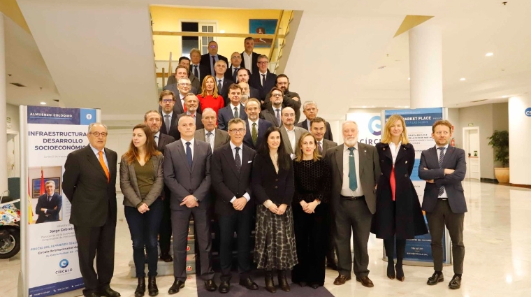 Vigo acogi&oacute; un almuerzo-coloquio organizado por el C&iacute;rculo de Empresarios de Galicia con el presidente de la Plataforma Atl&aacute;ntico Noroeste y presidente de la Federaci&oacute;n Gallega de Empresarios, Luis Javier Cepedano.