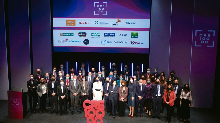 Foto de grupo de las empresas seleccionadas por la Fundaci&oacute;n CRE100DO.