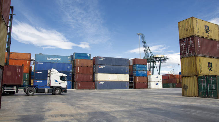 El transporte portuario de Castell&oacute;n sigue sin prestar servicio en APM Terminals Castell&oacute;n. Foto: DP.