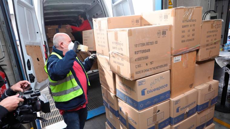 El hub logístico de ayuda humanitaria del Port de Barcelona gestiona 243 toneladas en tres semanas