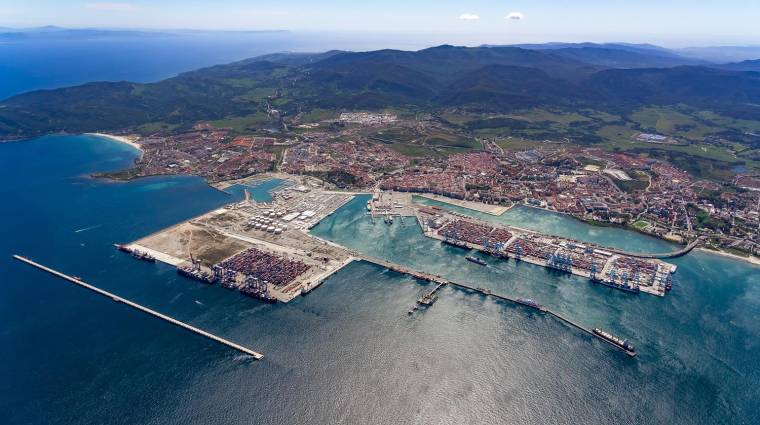 El rescate del “OS35” no afecta a la operativa del Puerto de Algeciras