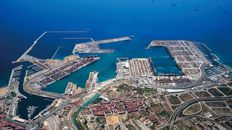 El proyecto de la Terminal Norte dará respuesta a la falta de espacio experimentado por el Puerto de Valencia provocado por el aumento de los tráficos.