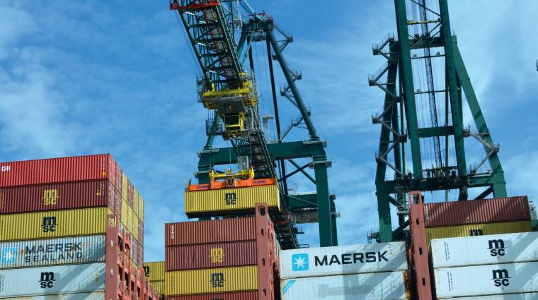 Los puertos españoles superaron entre enero y noviembre los 5,7 millones de TEUs de import/export. Foto: FV.