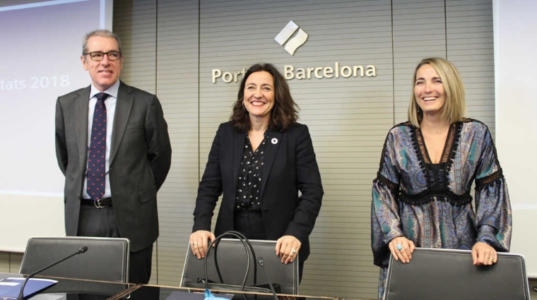 Jos&eacute; Alberto Carbonell, director del Puerto de Barcelona; Merc&egrave; Conesa, presidenta, y N&uacute;ria Burguera, directora de Comunicaci&oacute;n y Relaciones Institucionales. Foto E. Garc&iacute;a.