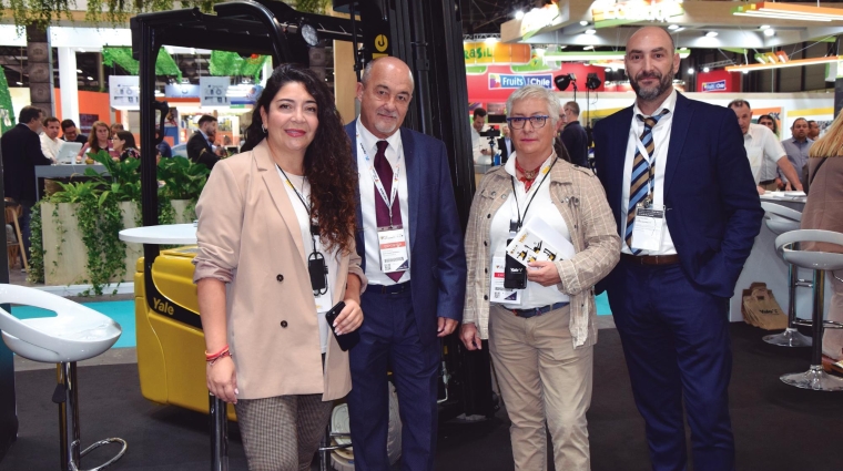 Desde la izquierda, Brixie Osorio, responsable de Marketing y Comercial; José Requena, responsable de Distribuidores; Pilar Rivera, delegada de Madrid; y Rubén Verdú, delegado de Alicante. Foto B.C.