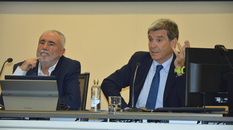 Francesc Sánchez, director general de la APV; y Aurelio Martínez, presidente de Valenciaport. Foto: Raúl Tárrega.