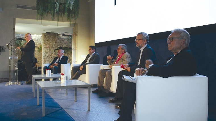 La segunda jornada ha abordado la relación entre sindicatos y empresas de transporte frigorífico. Foto: J.C.P.