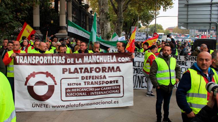Momento de la manifestación de Plataforma celebrada ayer en Madrid. Foto B.C.